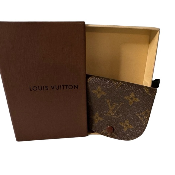 Louis Vuitton Vintage Coin Holder w/ Box - Picture 10 of 15